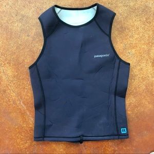 2mm men's patagonia R1 wetsuit vest (LARGE) 🌊
